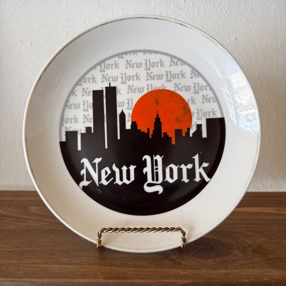Vintage New York Skyline‎ Twin Towers Graphic Souvenir Plate